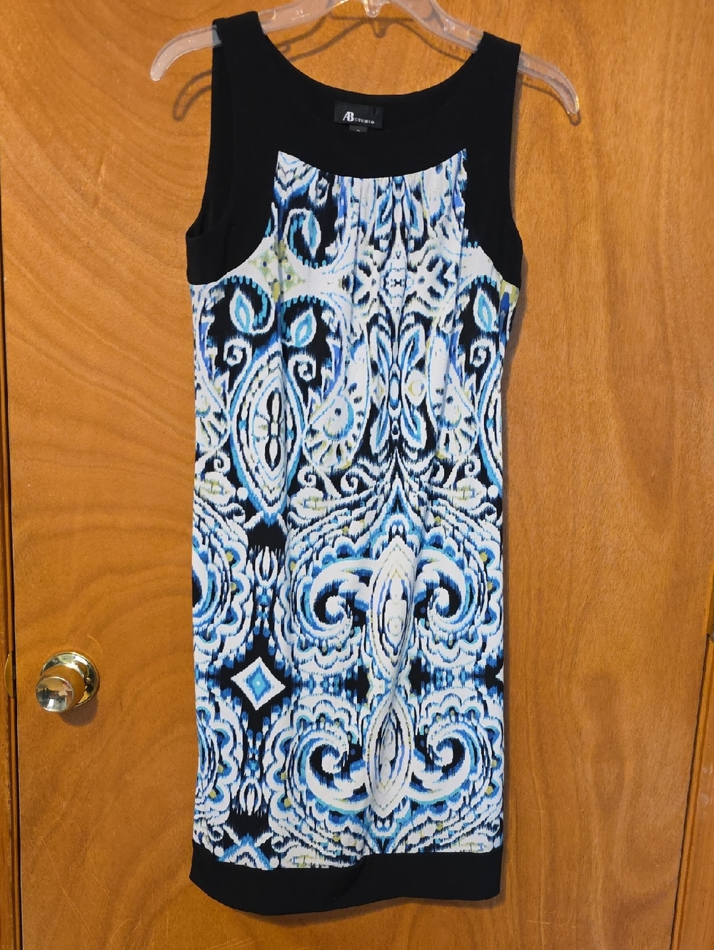 Sleeveless Blue Patterned Sheath Dress